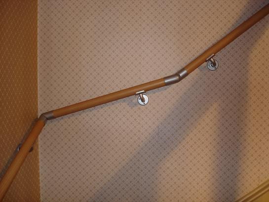 jowi_img_handlaeufe-stahl-mit-holzdekor-flexofit_anwendungsbeispiel_09