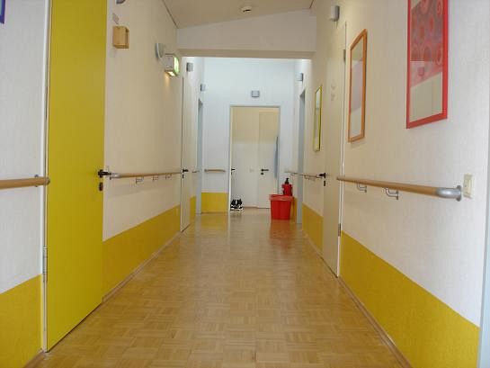 jowi_img_handlaeufe-stahl-mit-holzdekor-flexofit_anwendungsbeispiel_23