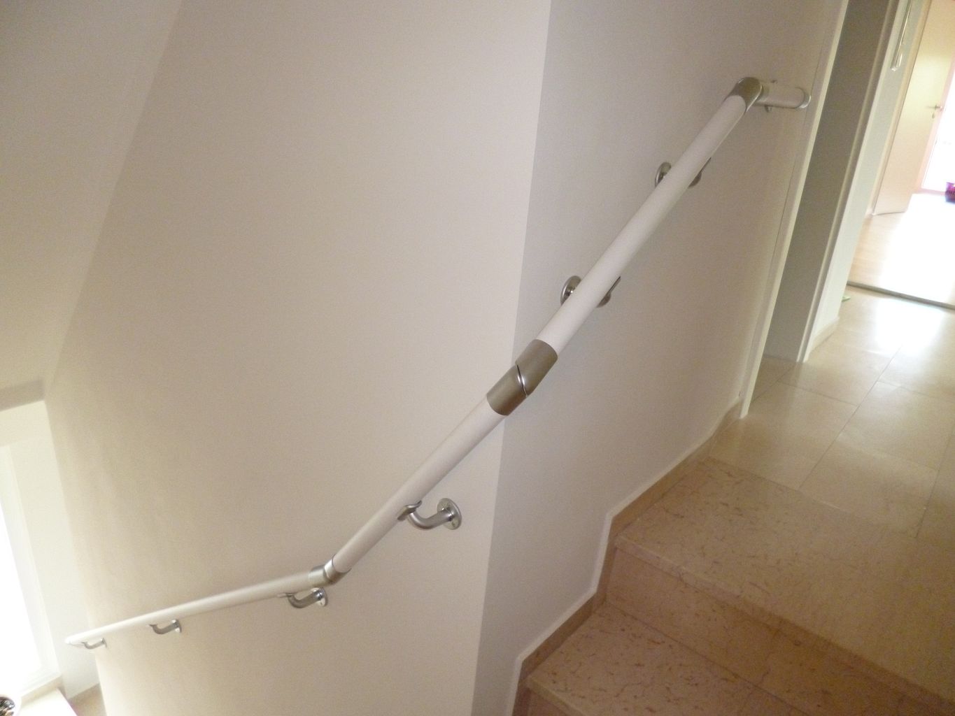 jowi_img_handlaeufe-stahl-mit-holzdekor-flexofit_anwendungsbeispiel_38