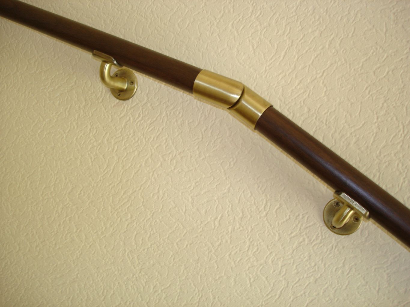 jowi_img_handlaeufe-stahl-mit-holzdekor-flexofit_anwendungsbeispiel_59