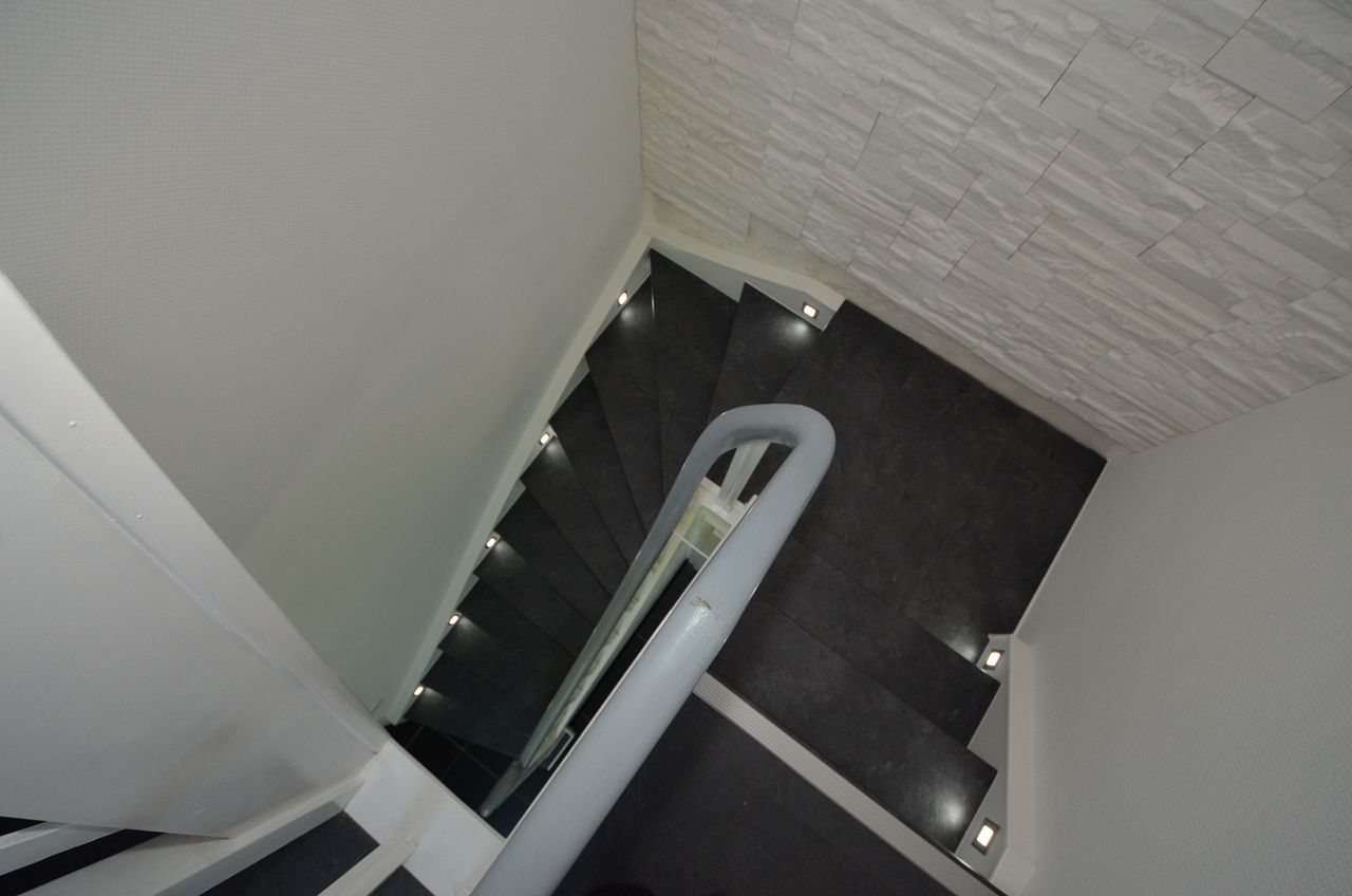 Treppenrenovierung mit Laminat - Beispiel - 04
