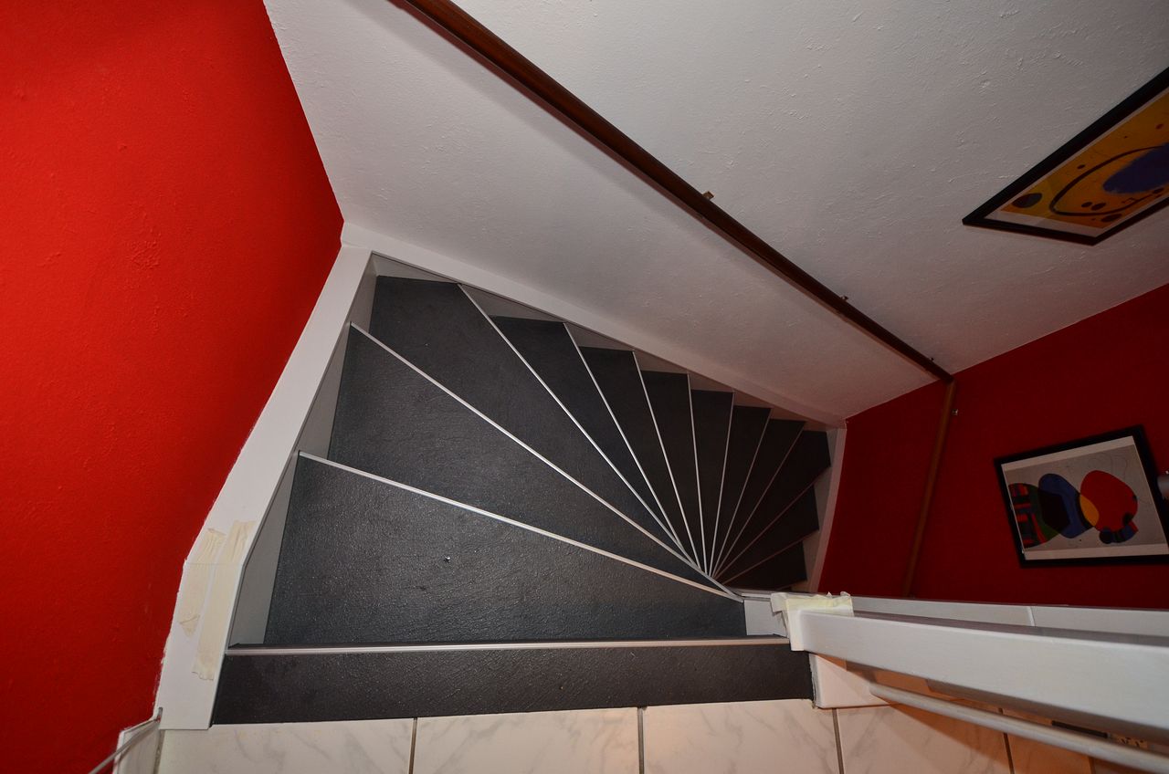 Treppenrenovierung mit Laminat - Beispiel - 11