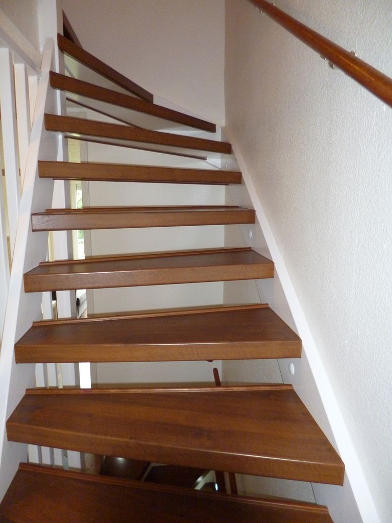 Treppenrenovierung mit Laminat - Beispiel - 30